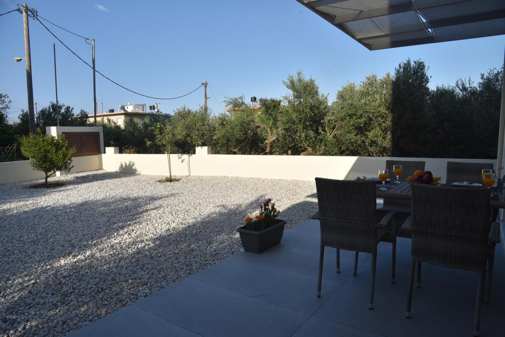 Apartmán Pirgos Deluxe - Private Parking